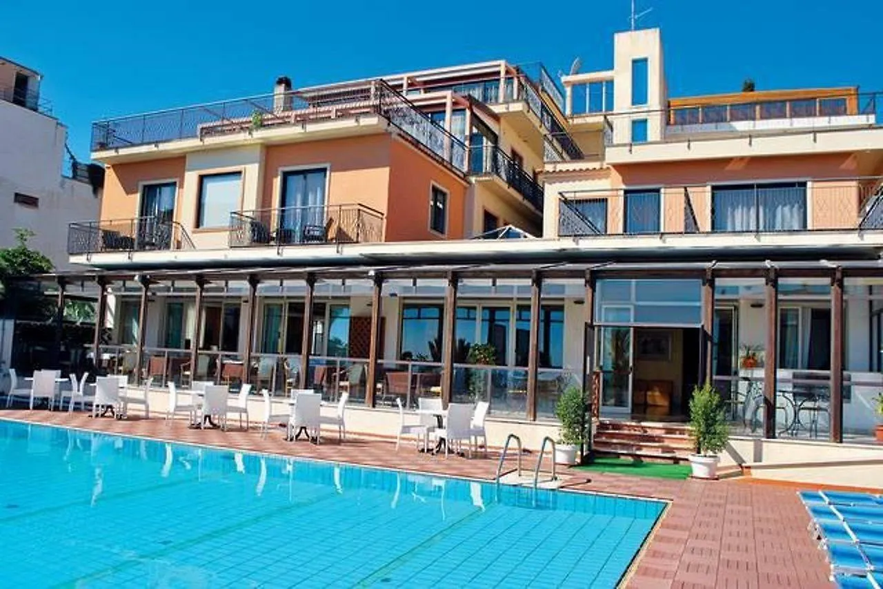 Hotel Villa Esperia Taormina 4*,  Italy