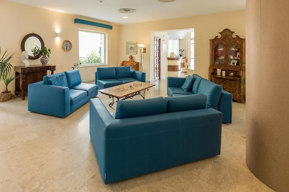 Hotel Villa Esperia Таормина