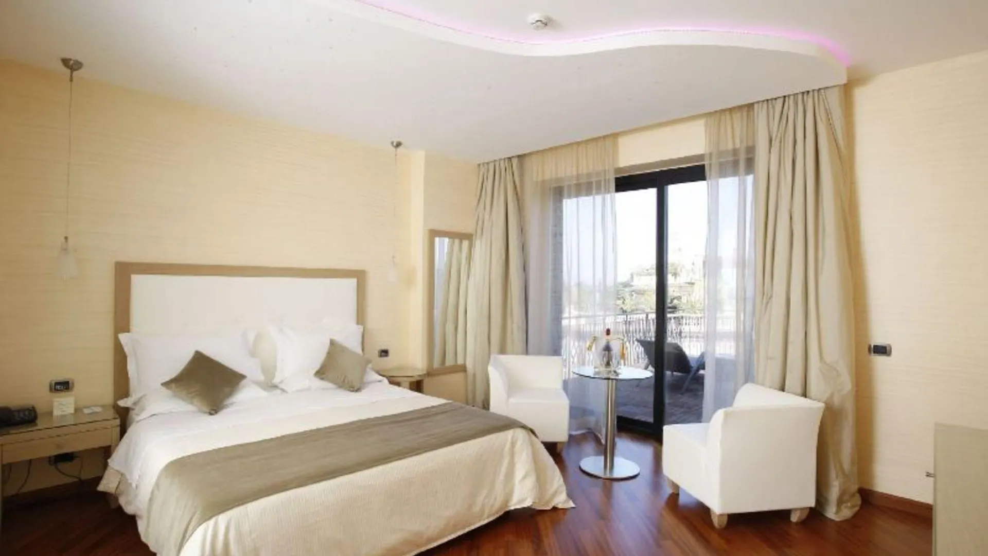 Hotel Villa Esperia Таормина