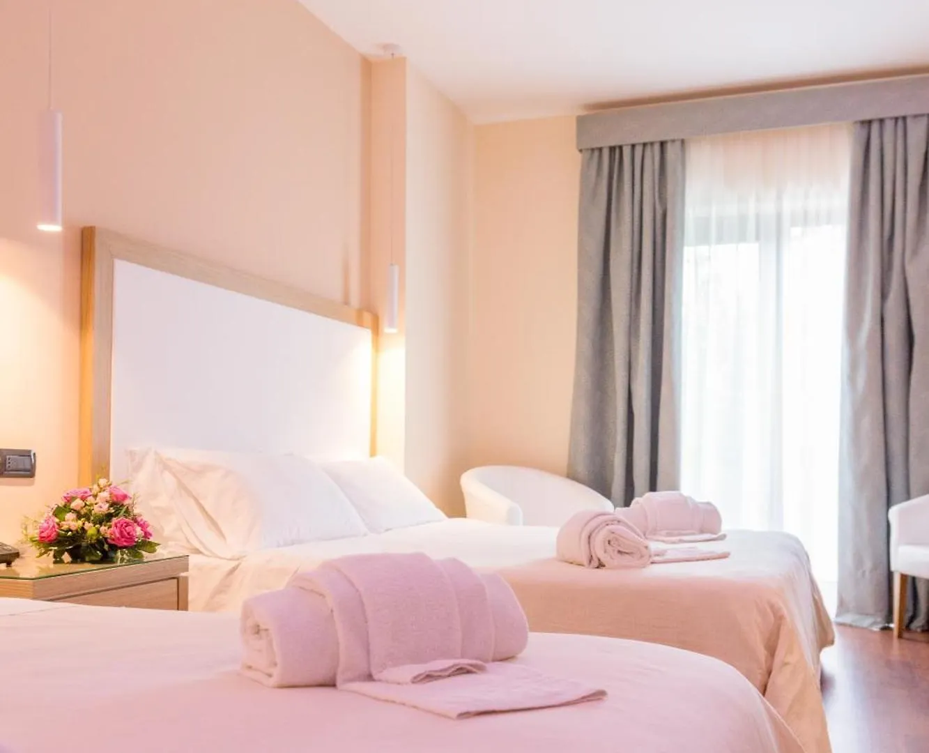 Hotel Villa Esperia Таормина 4*,