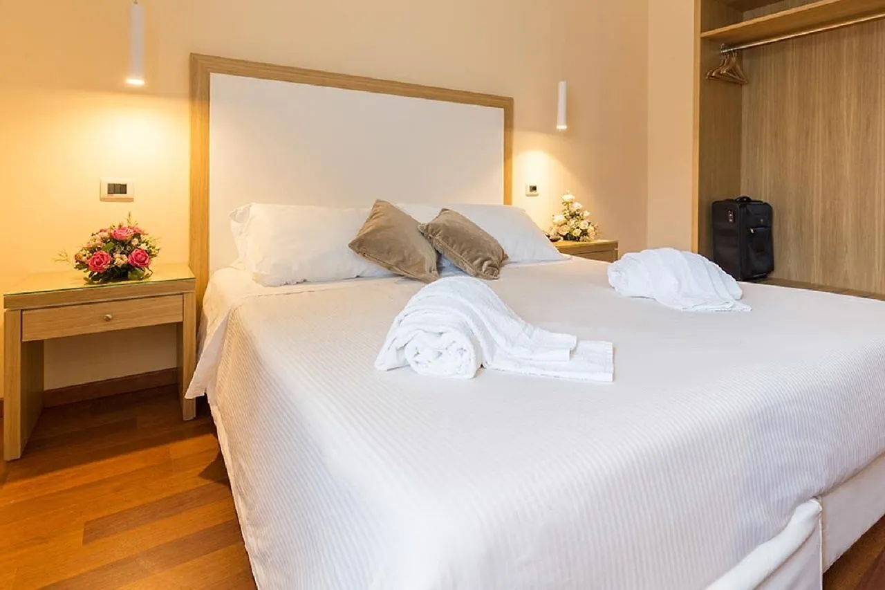 Hotel Villa Esperia Таормина 4*,  Италия